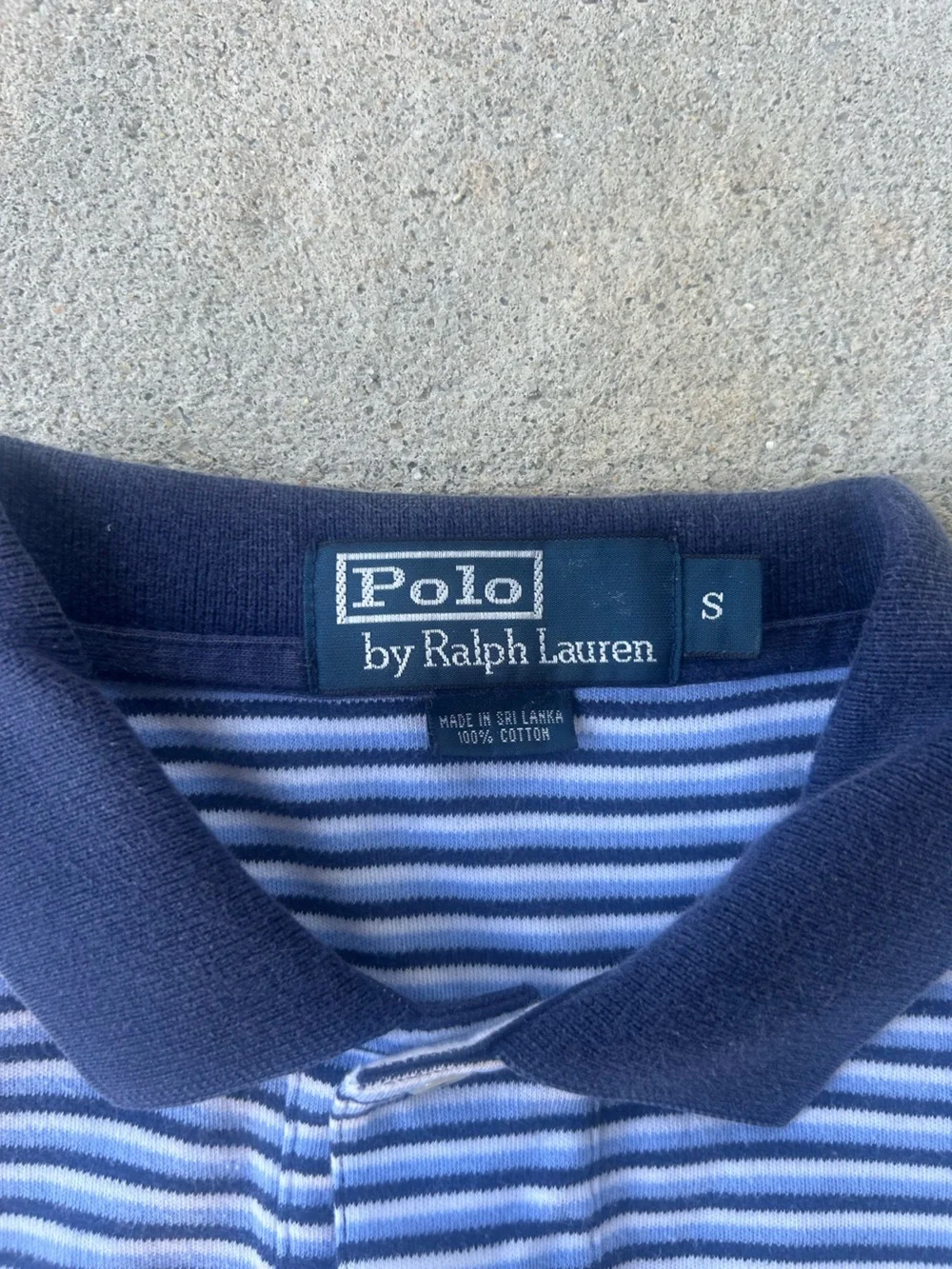 Men's striped shirt label
